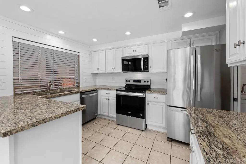 831 3rd Avenue - Photo 1