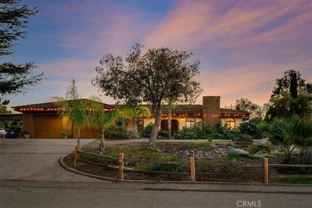 2212 Crystal - Photo 1