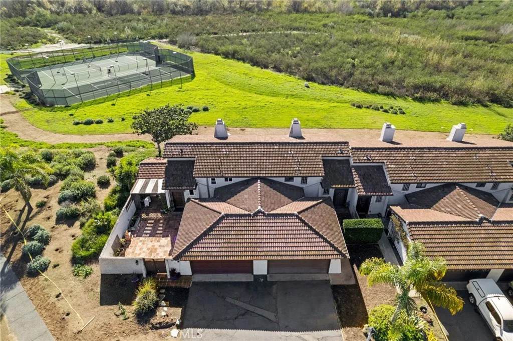 5492 Villas Drive - Photo 1