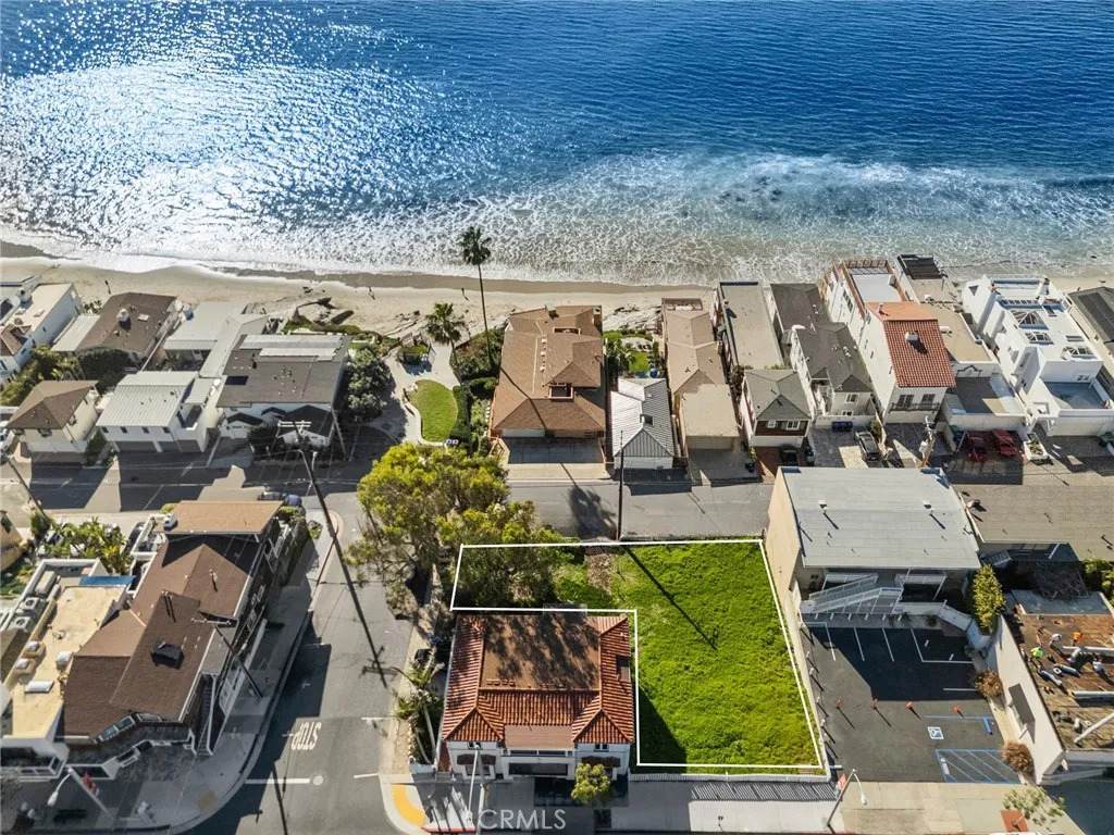 1081 South Coast Highway - Photo 1
