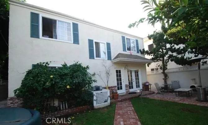 1674 256th - Photo 1