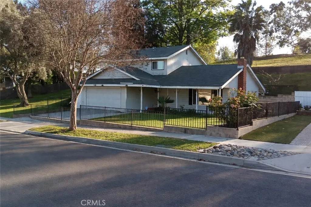 15142 Ashwood - Photo 1
