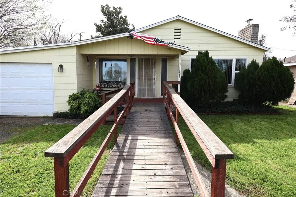 1409 North - Photo 1