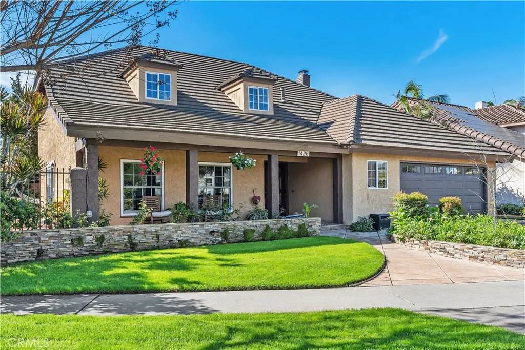 1426 Franzen - Photo 1