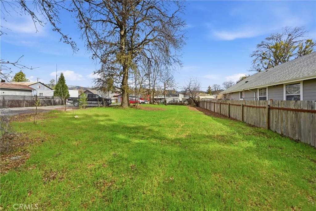 9460 Mendenhall - Photo 1