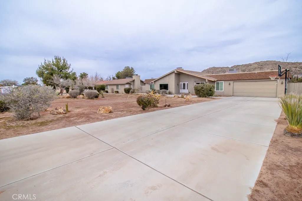 20376 Tonawanda - Photo 1