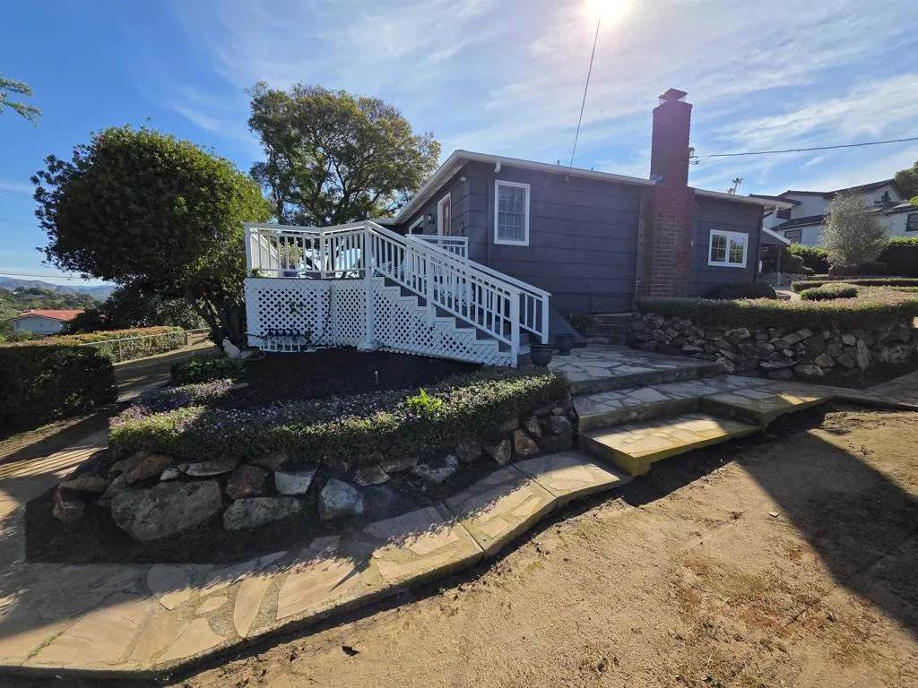 10945 Puebla Dr - Photo 1