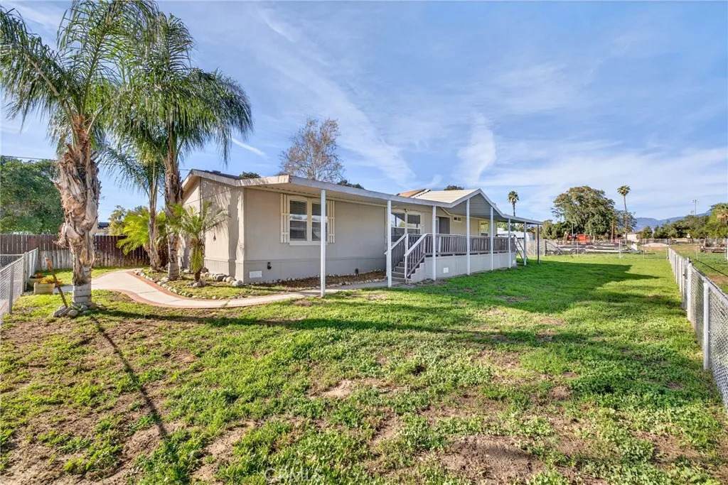 1067 Stevenson - Photo 1