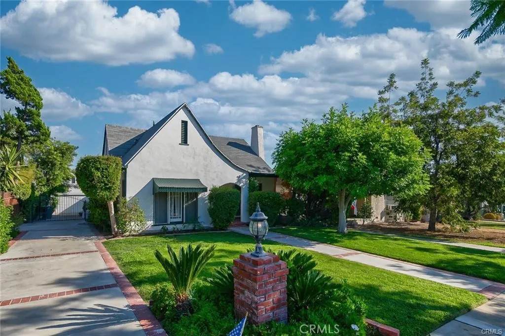 1042 Tujunga - Photo 1