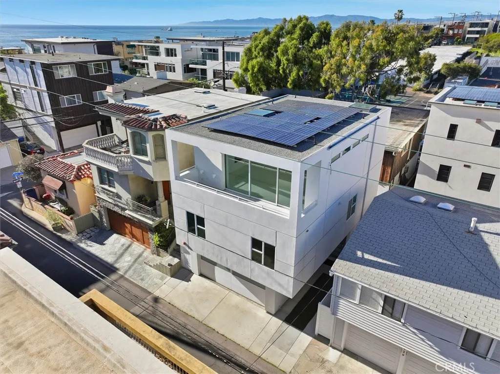 425 23rd Place - Photo 1