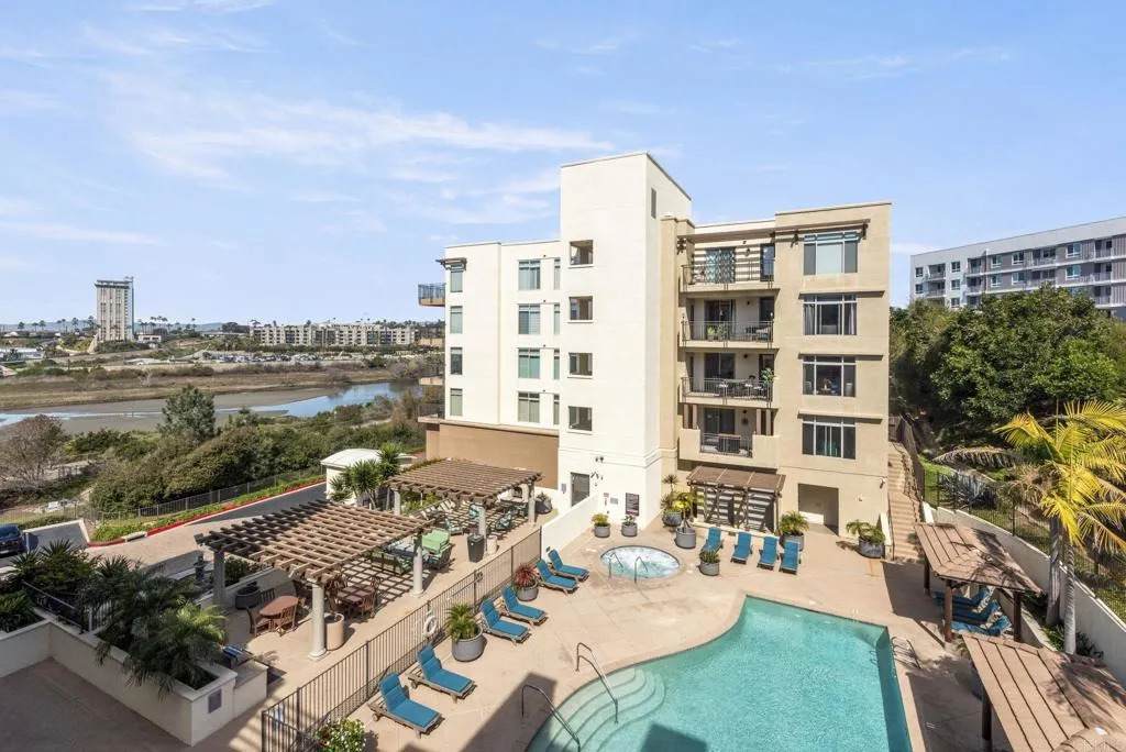 https://bt-photos.global.ssl.fastly.net/sandiego/orig_boomver_2_306653290-1.jpg