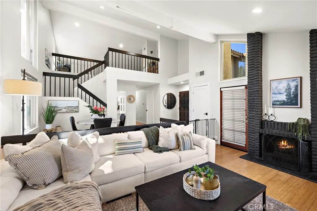 26592 Dolorosa - Photo 1
