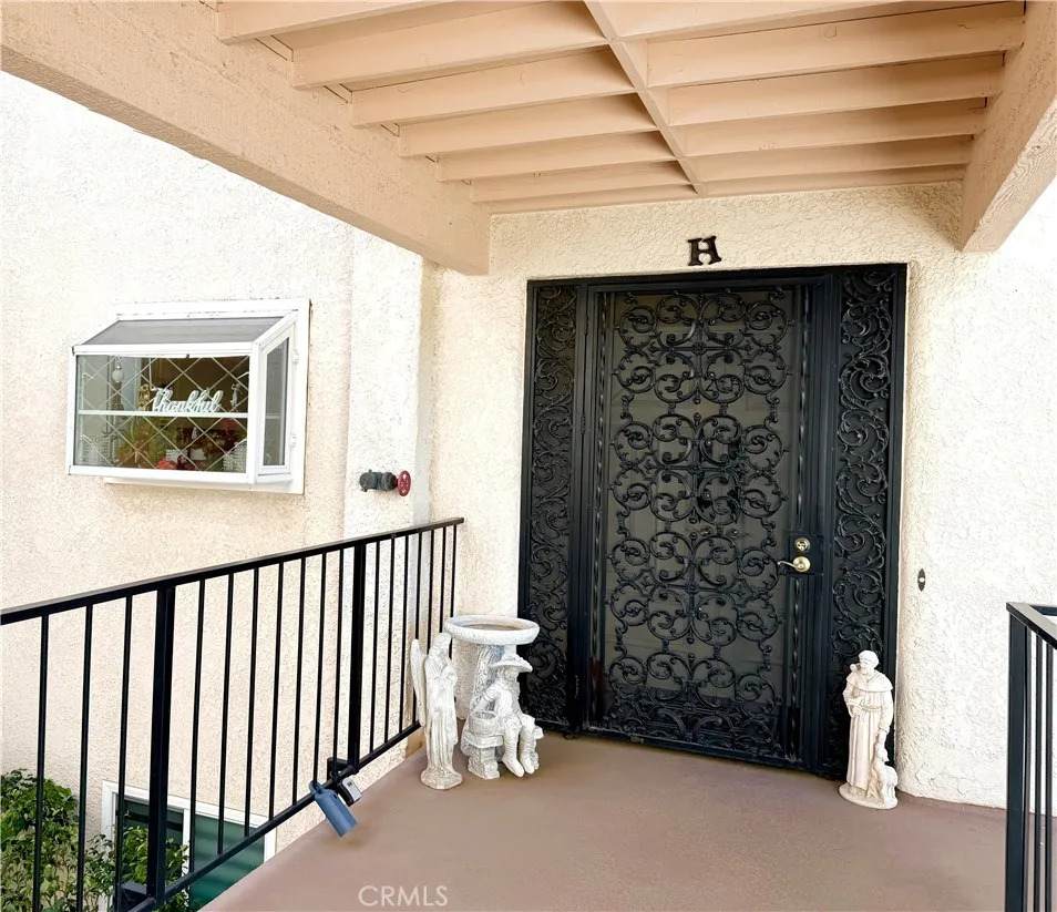5519 Paseo Del Lago - Photo 1