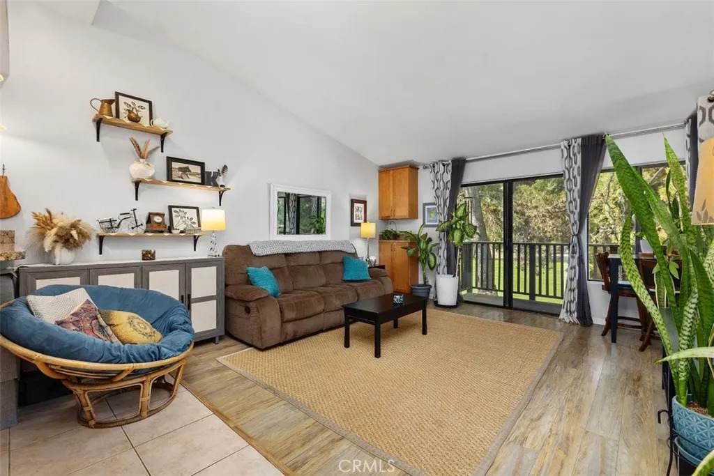 4125 Pinehurst Court - Photo 1