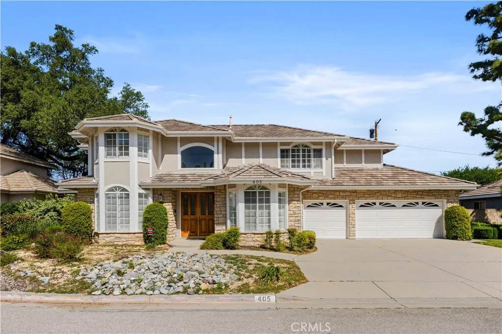 405 San Marino Oaks - Photo 1