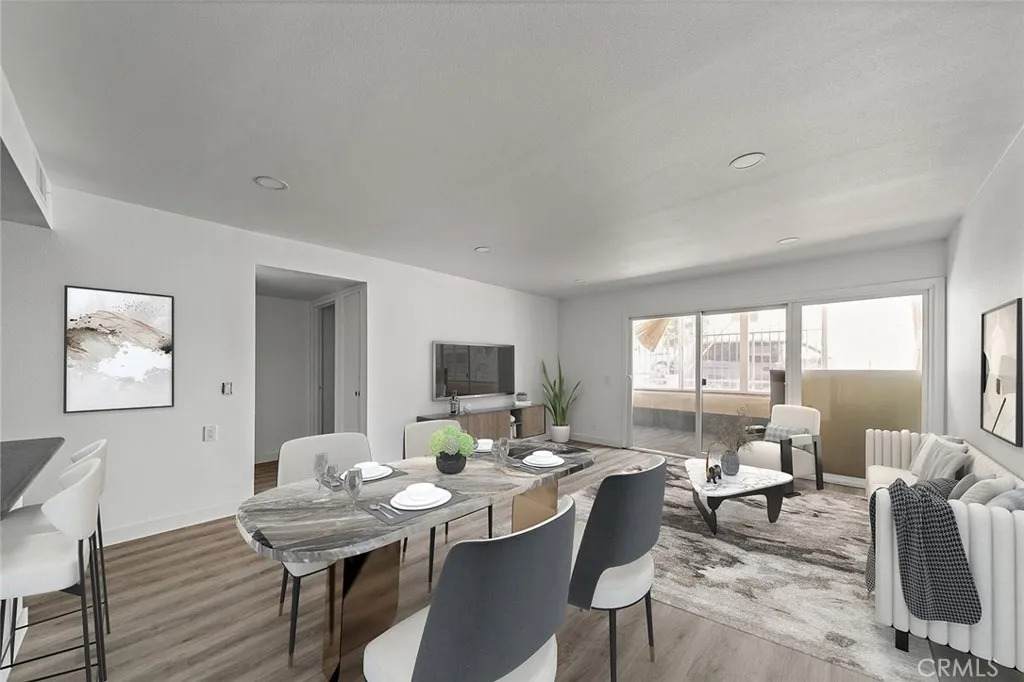 918 College Street - Photo 1