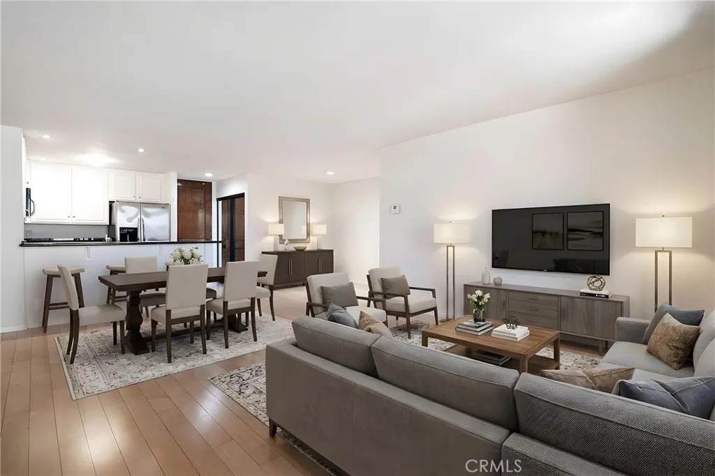 121 Hope Street - Photo 1