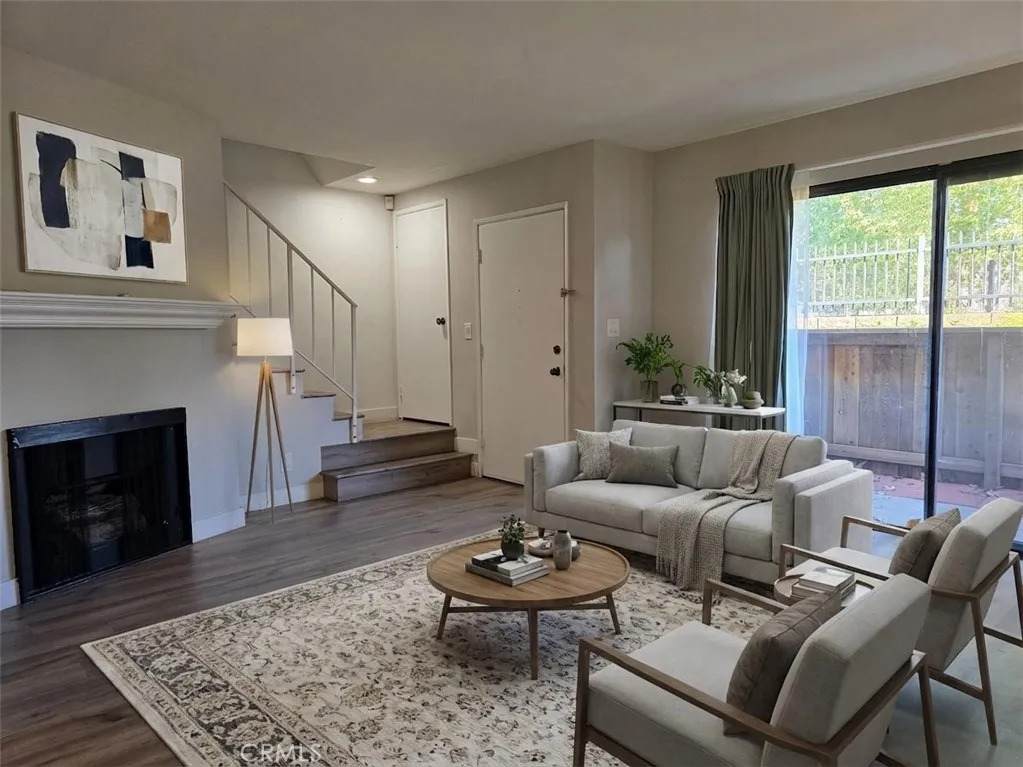 9525 Sylmar Avenue - Photo 1