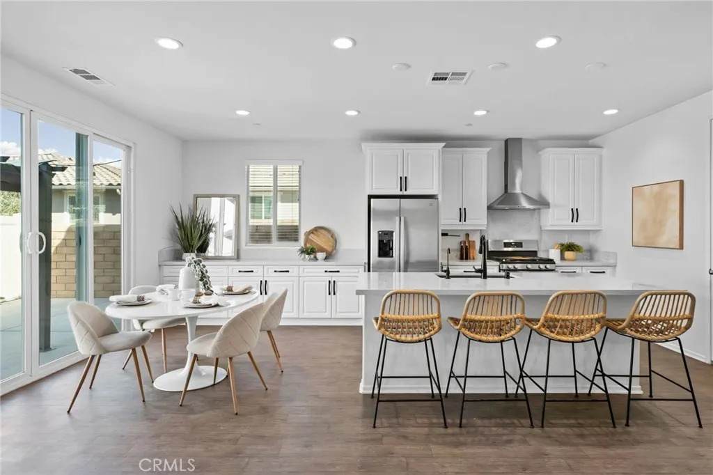 24085 Midvale Court - Photo 1