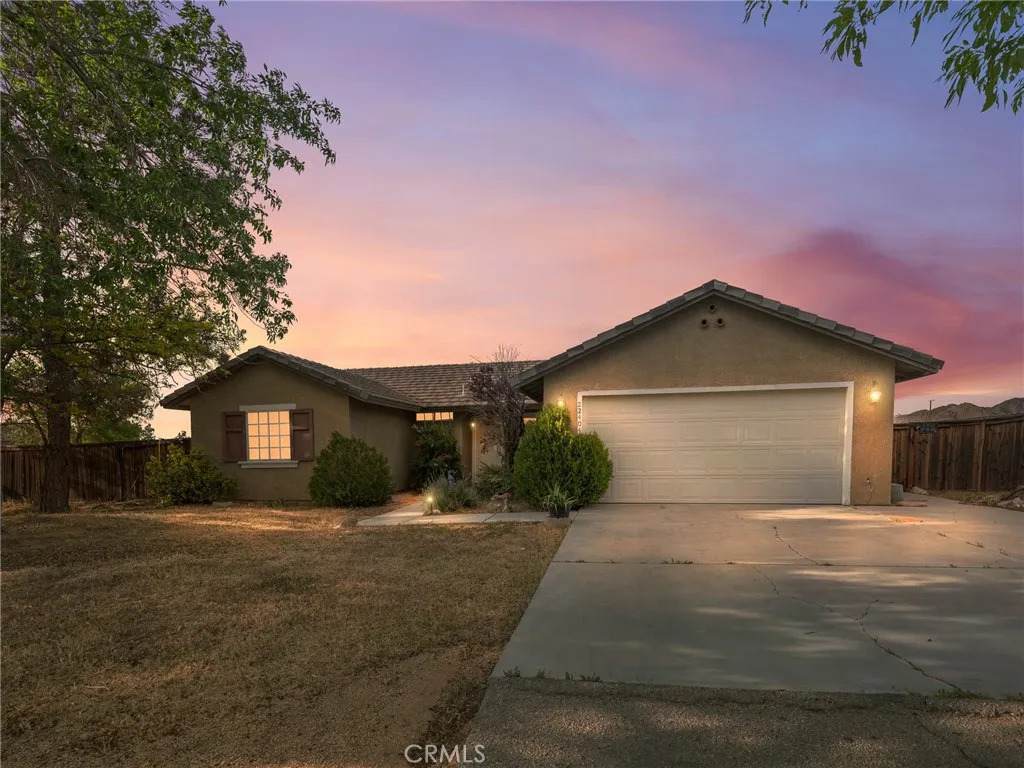 22404 Broken Lance Court - Photo 1