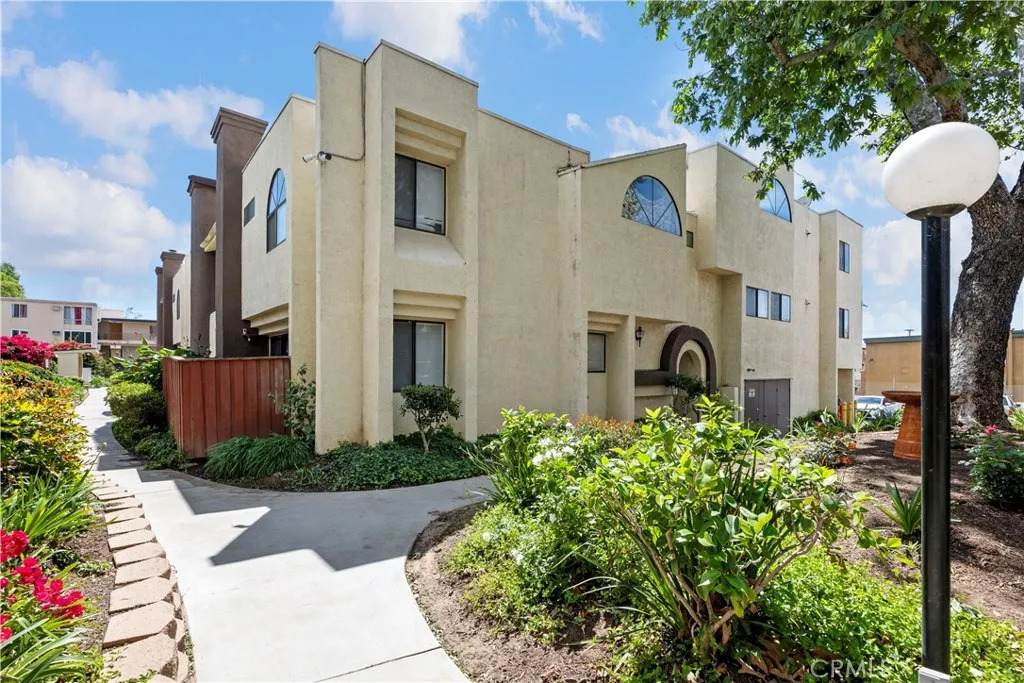 13825 Beaver Street - Photo 1