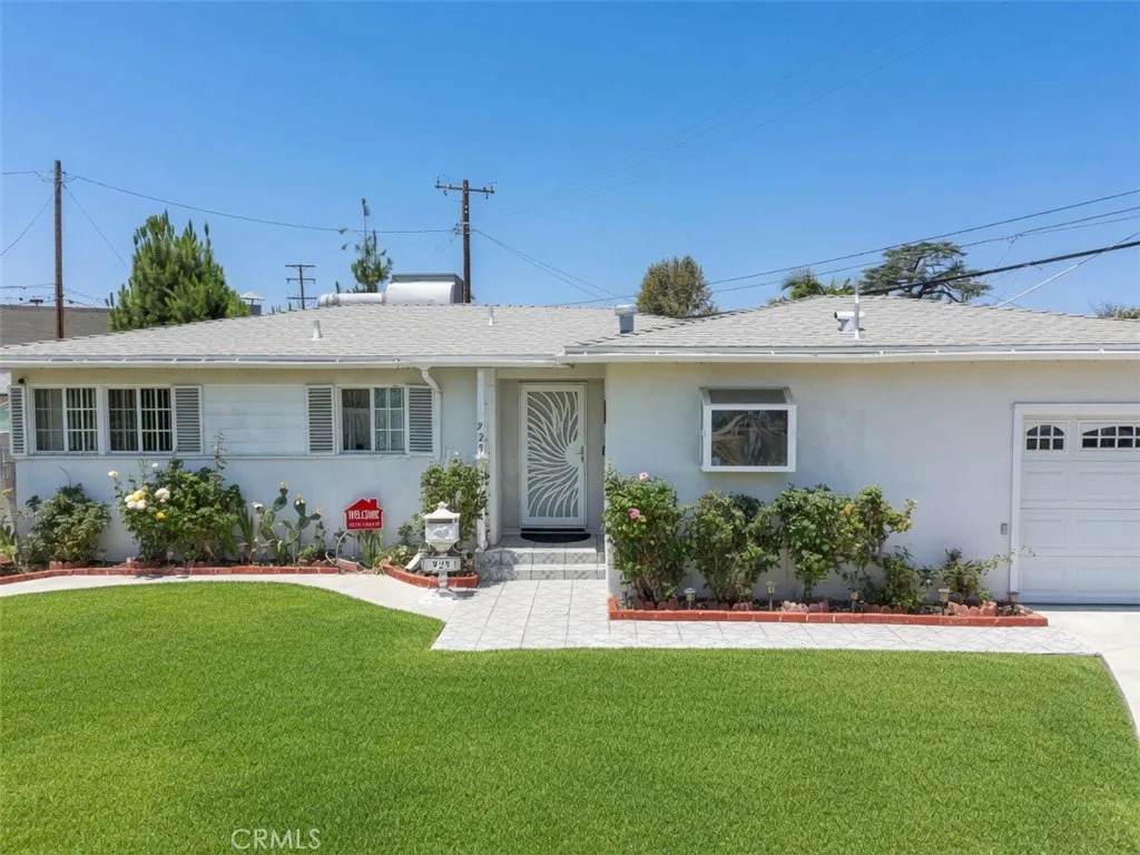 929 Russelle Dr. - Photo 1