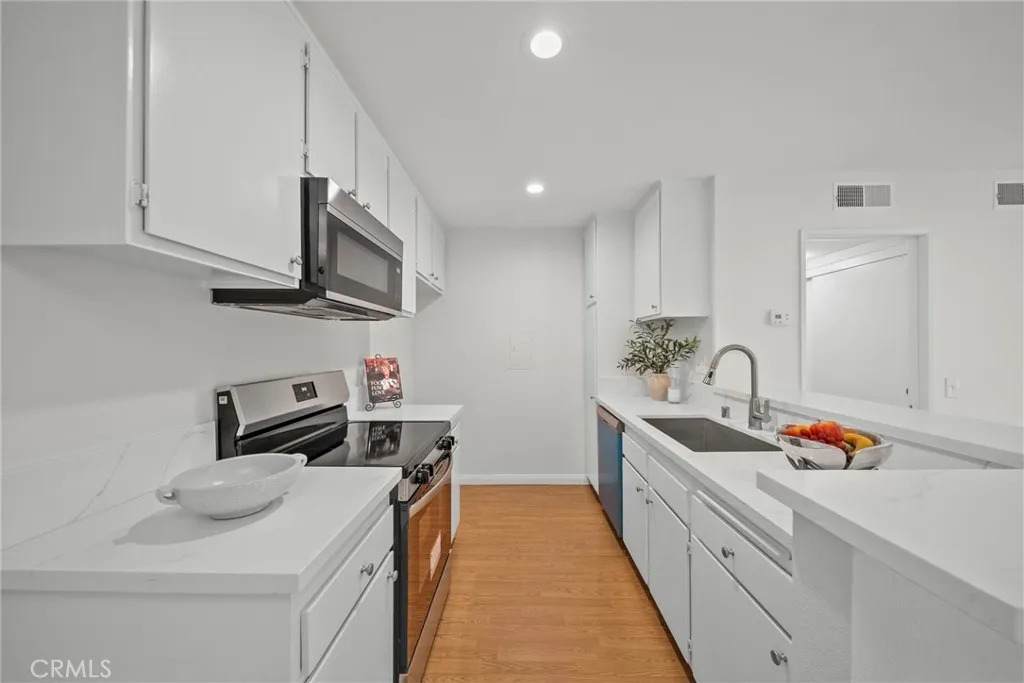 23515 Lyons - Photo 1