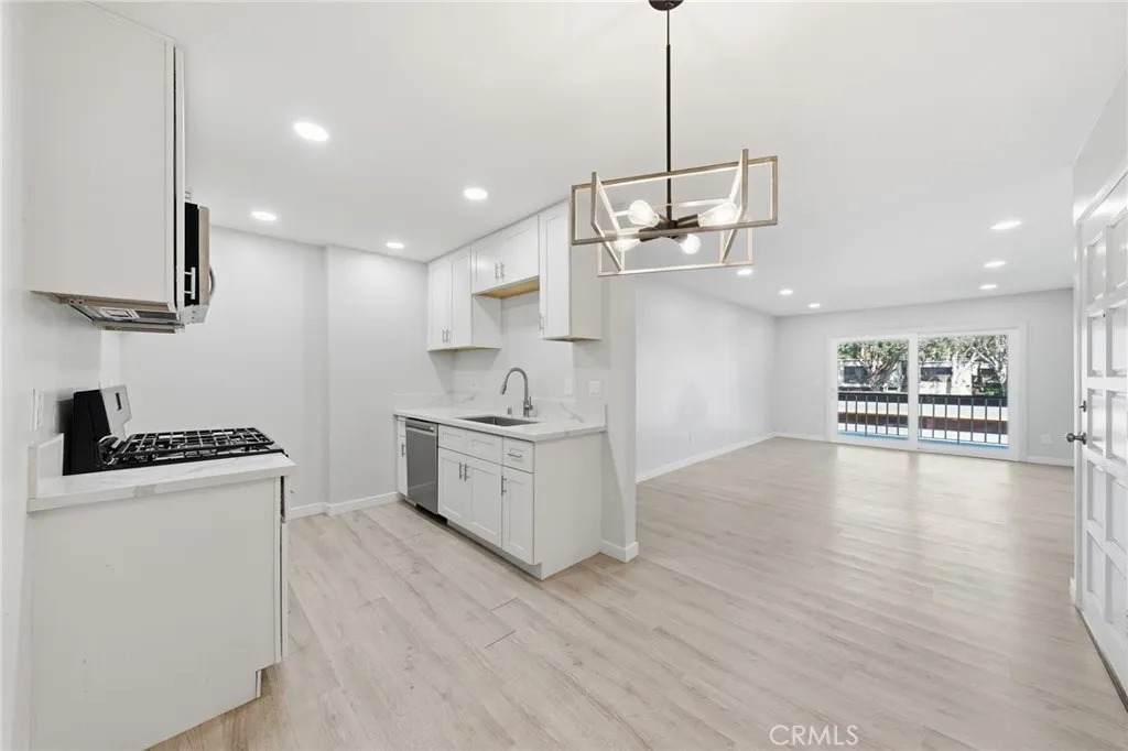 6600 Warner - Photo 1
