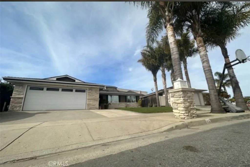 48 Jeanette Way - Photo 1
