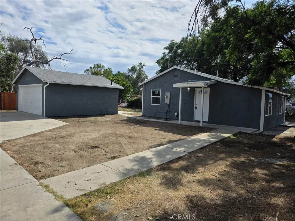 865 48th Street - Photo 1