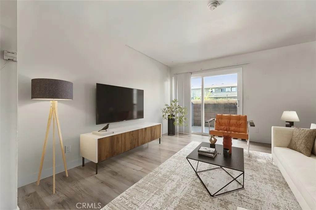 801 Lyon - Photo 1