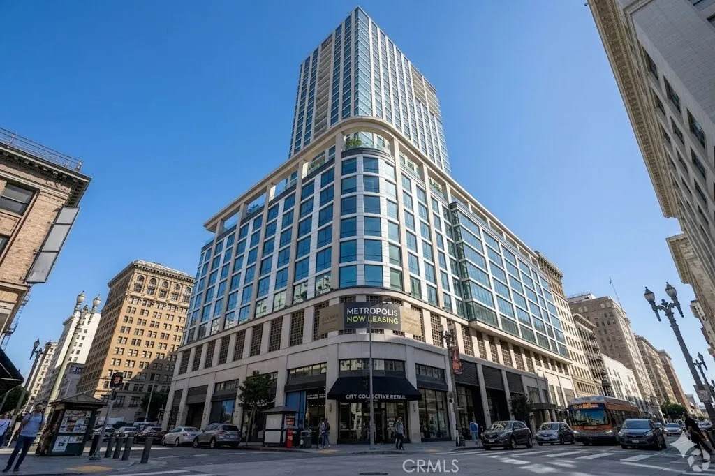 400 Broadway - Photo 1