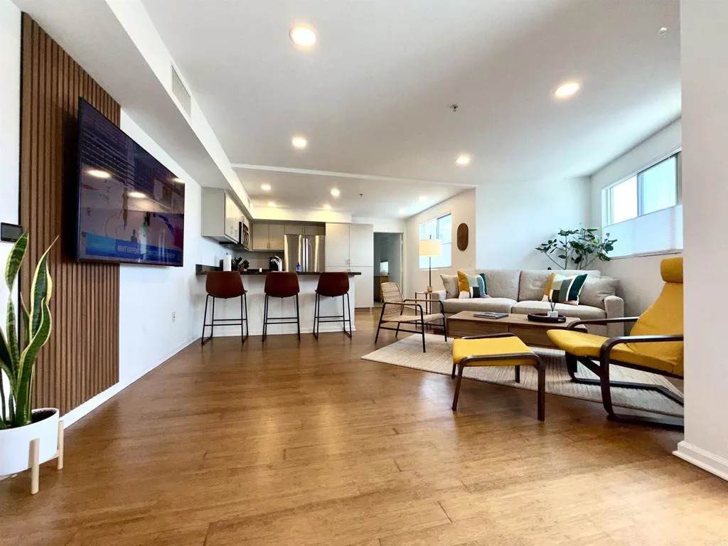 687 Coast Highway 101 - Photo 1