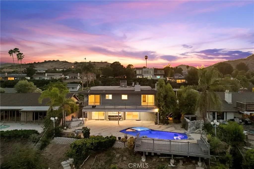6758 Julie - Photo 1