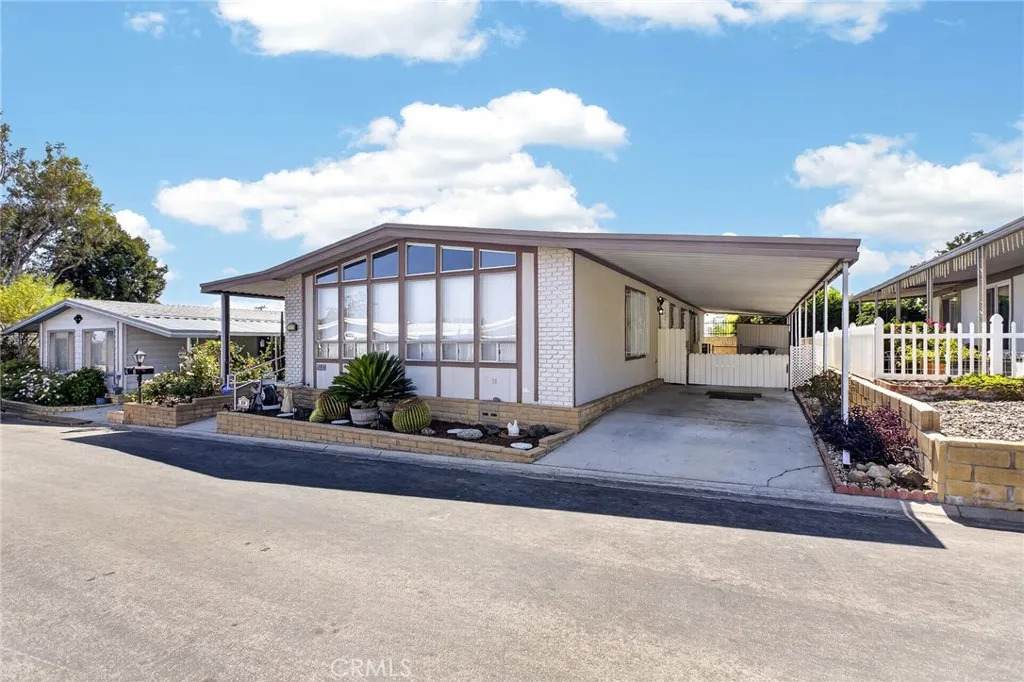 3850 Atlantic - Photo 1