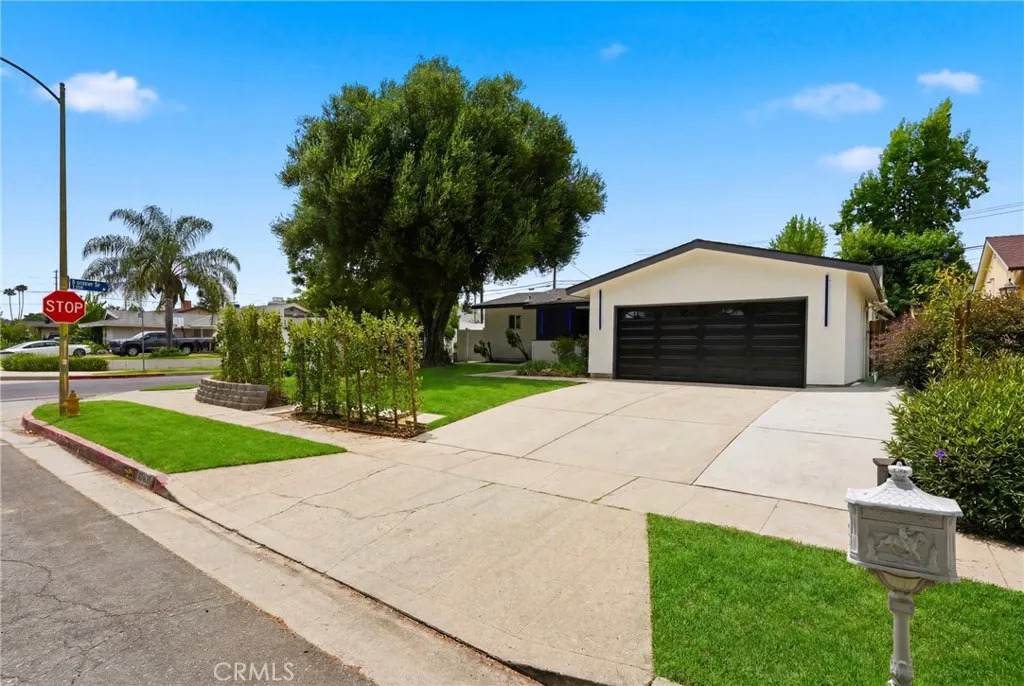 23800 Tiara - Photo 1