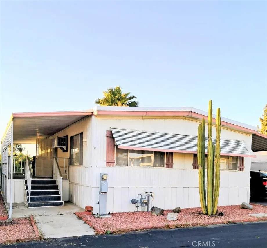 725 Thornton - Photo 1