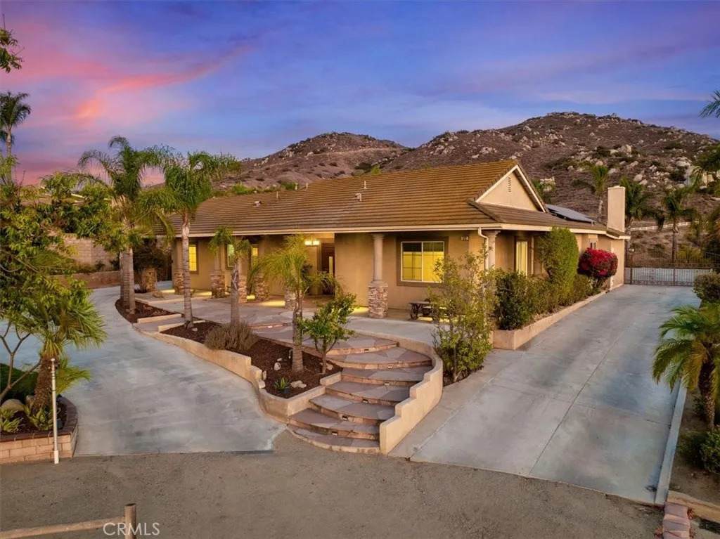 512 Draft Horse Place - Photo 1
