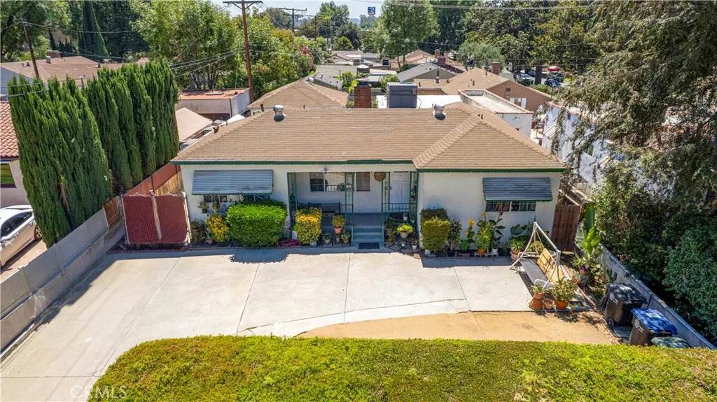 426 Sonora Avenue - Photo 1