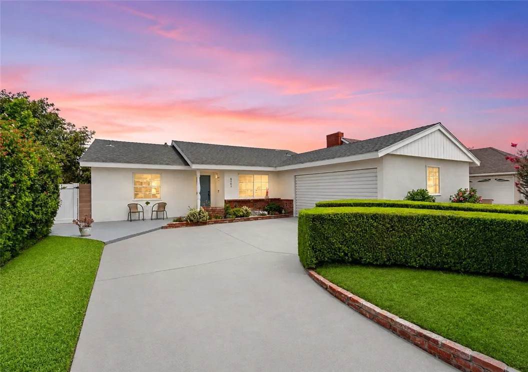 6101 Killarney - Photo 1