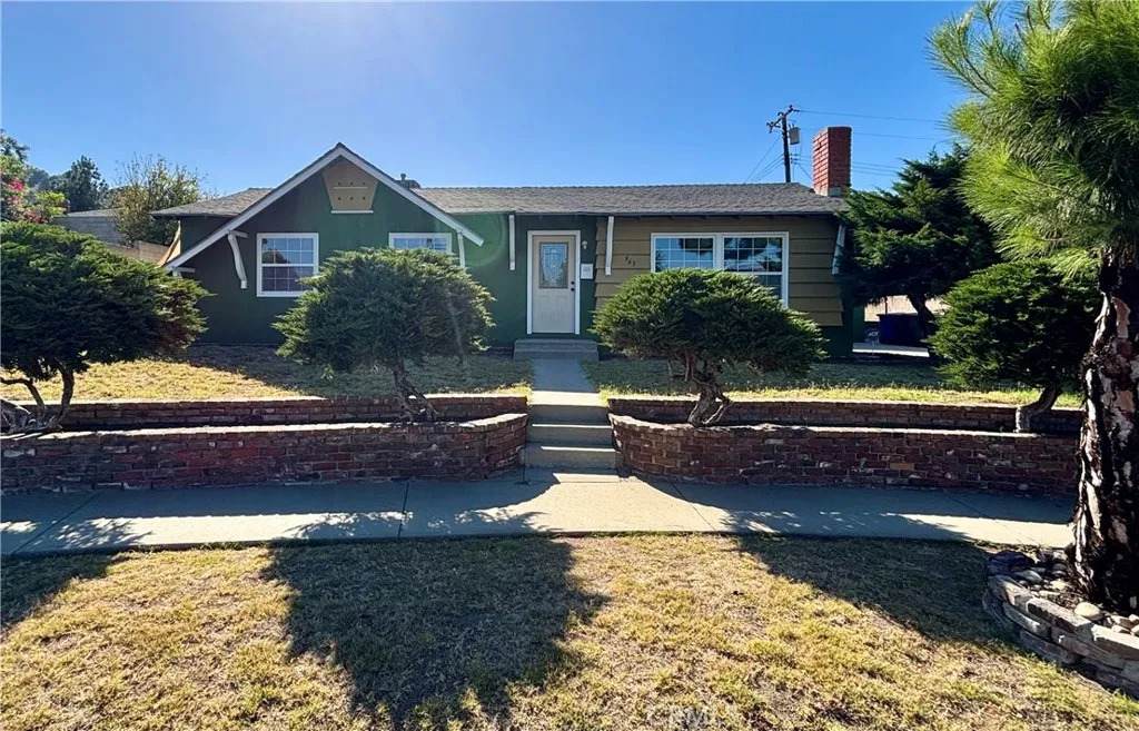 963 Ameluxen Ave - Photo 1