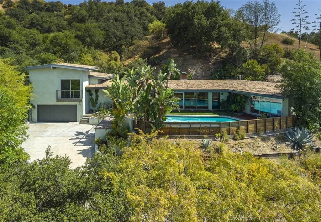 2770 Mira Vista Drive - Photo 1