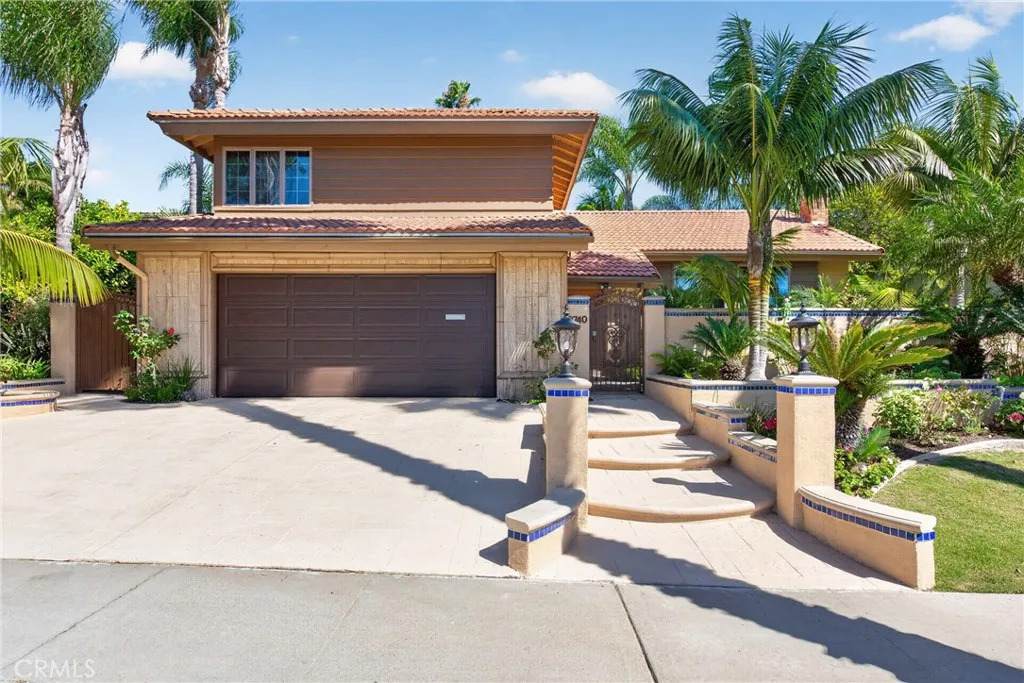 2740 Cardinal Drive - Photo 1