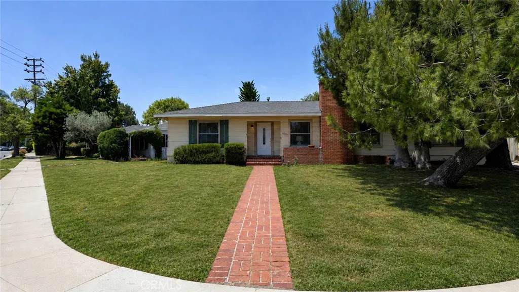 10207 Camarillo Street - Photo 1