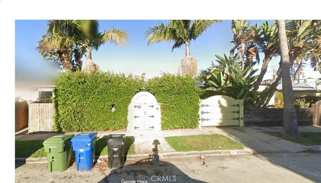939 Victoria - Photo 1