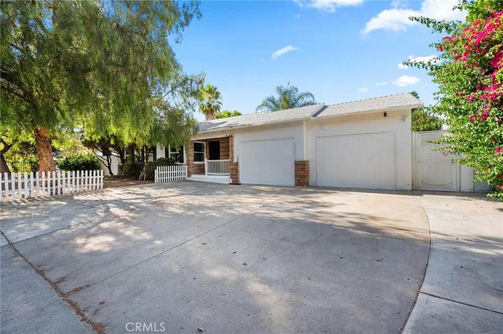 20957 Community Street - Photo 1