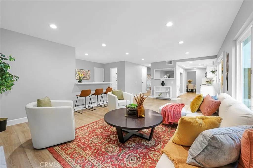 1652 La Canada - Photo 1