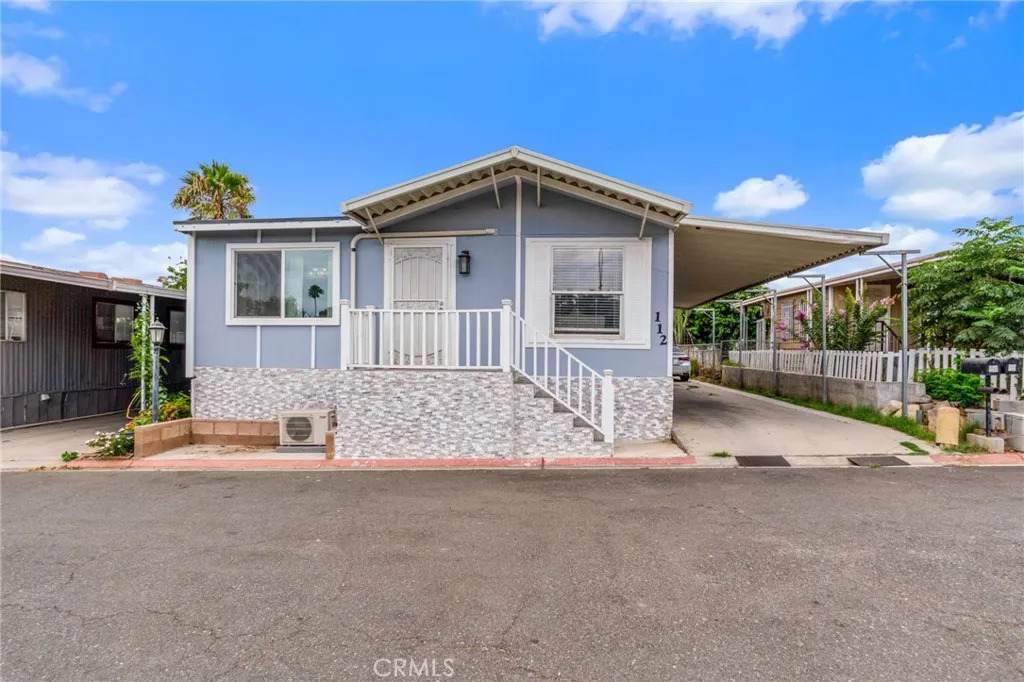 4041 Pedley - Photo 1