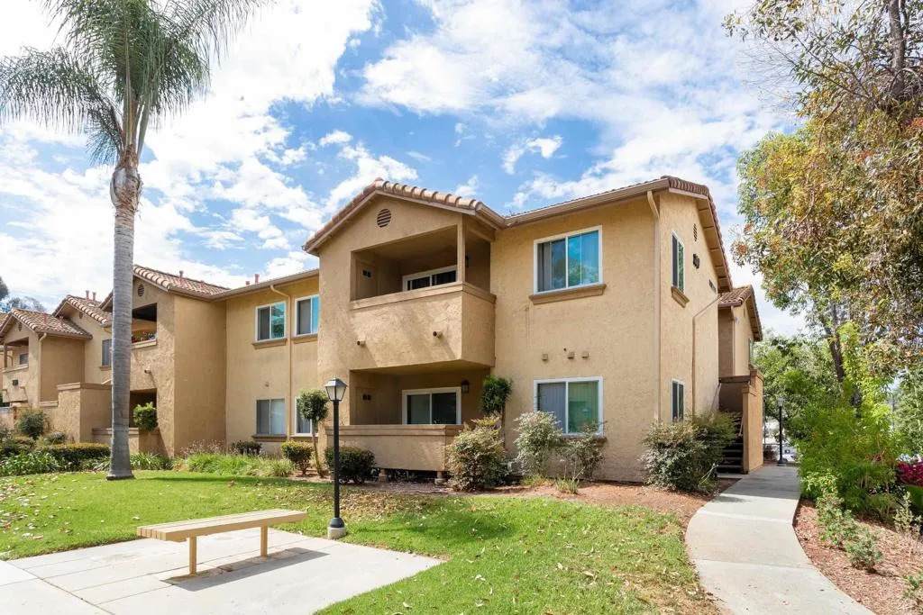 209 Woodland Parkway - Photo 1