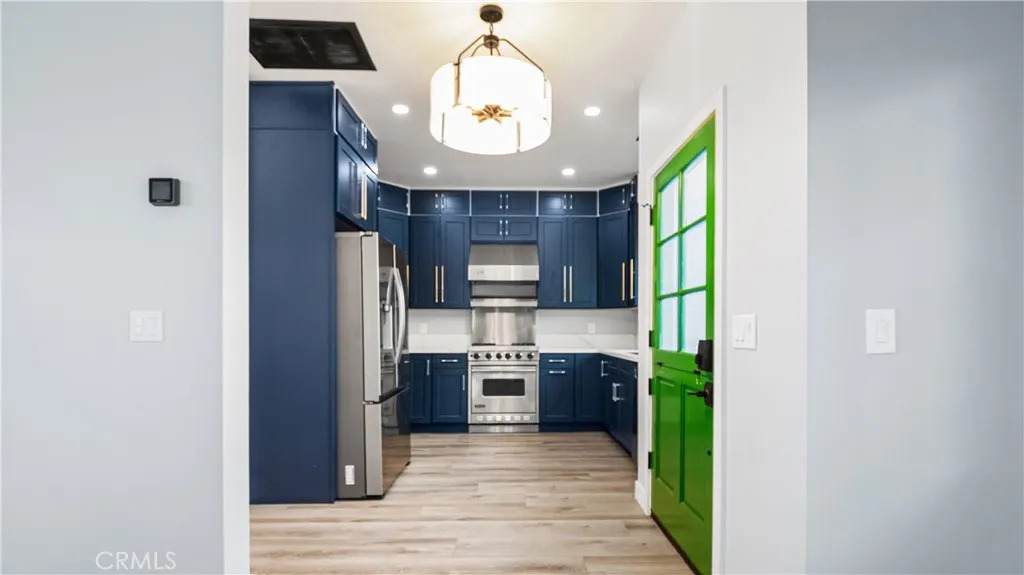 727 Myrtle Avenue - Photo 1